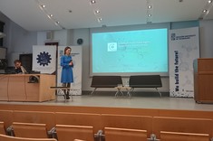 Mgr inż. J. Muszyńska-Pałys w roli prowadzącej sesję