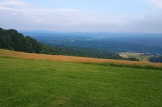 Widok na okolice z góry Bezmiechowa